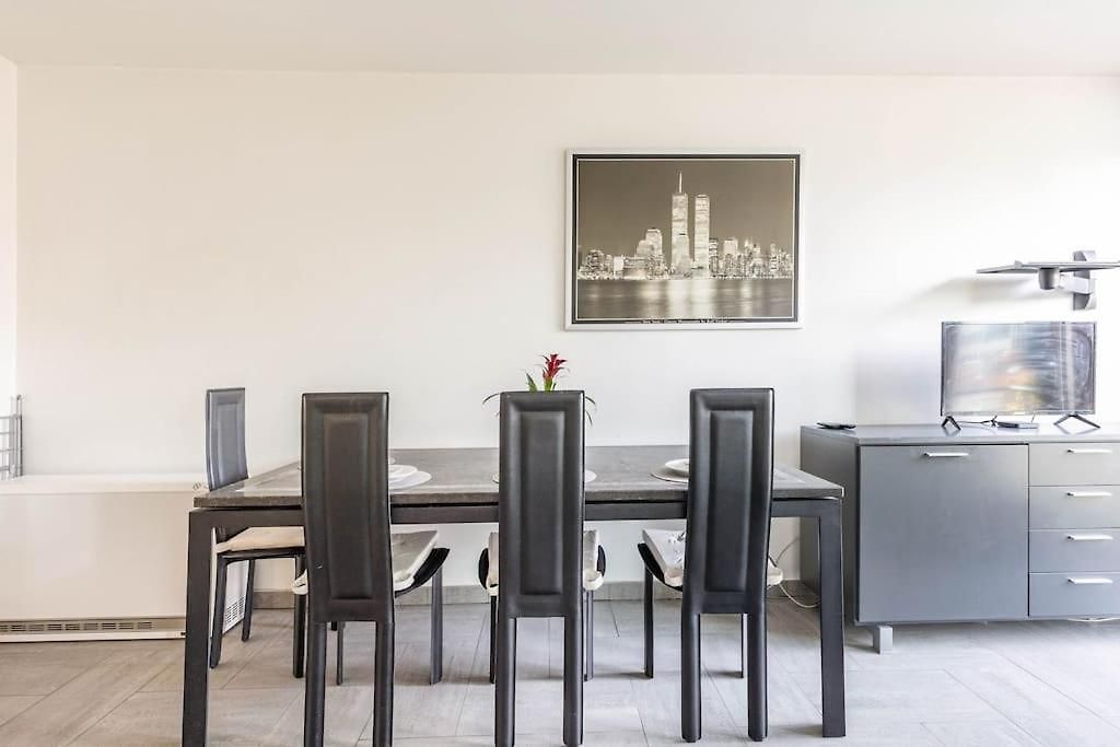Beautiful 1br/1bar In E.u. District Appartement