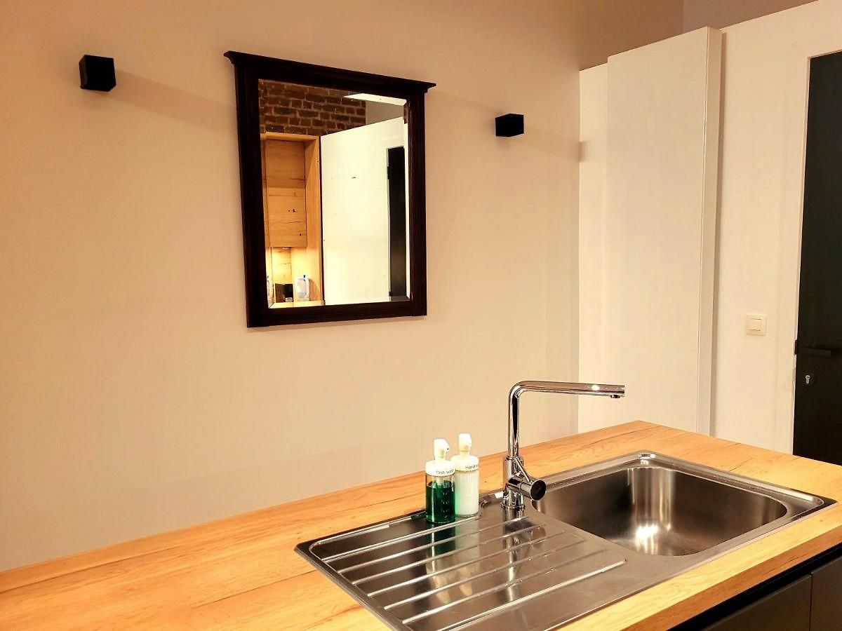 Gasthuis Brand New Iris With Private Bathroom And Balcony