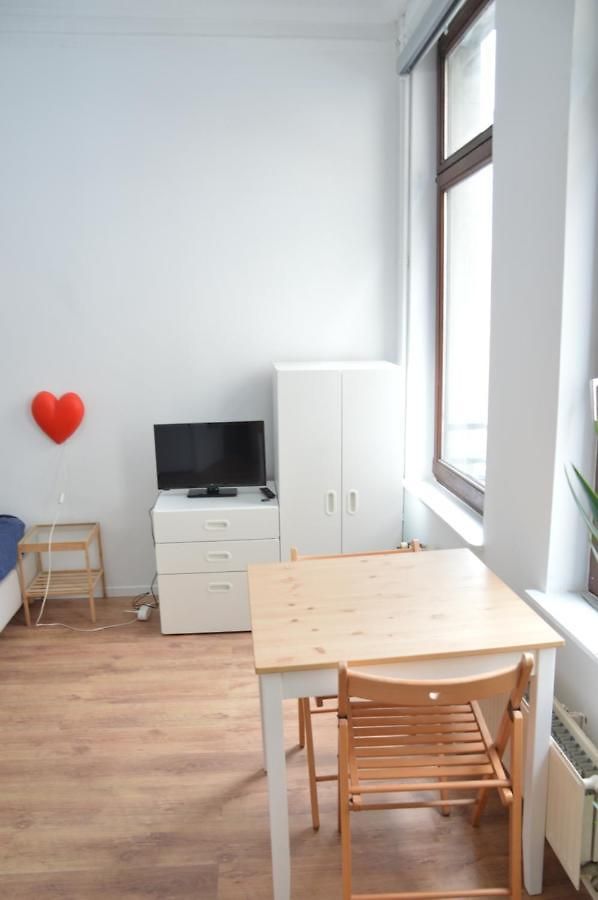 Apartment Awesome Studio In Marolles Brussels