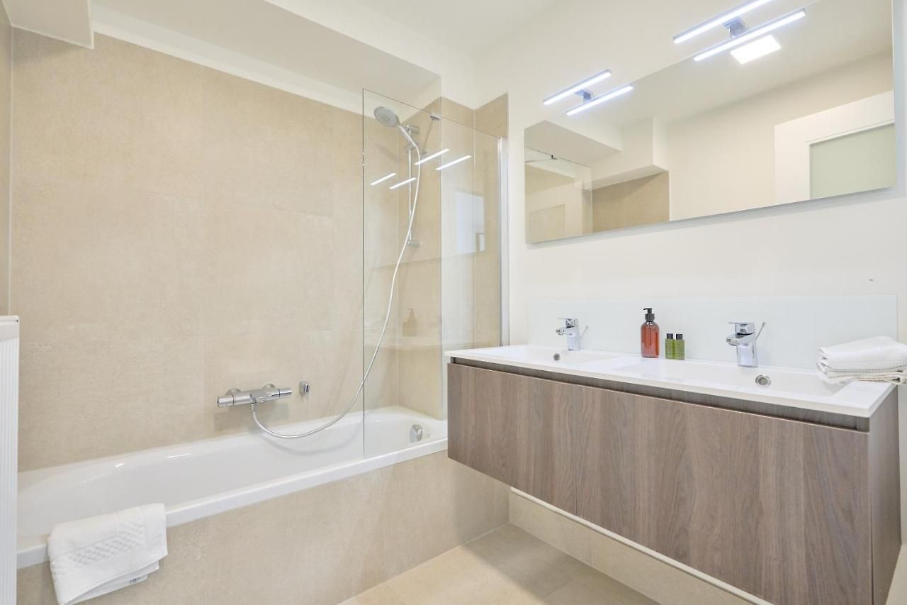 Apartment Diamant 3 Bedroom *