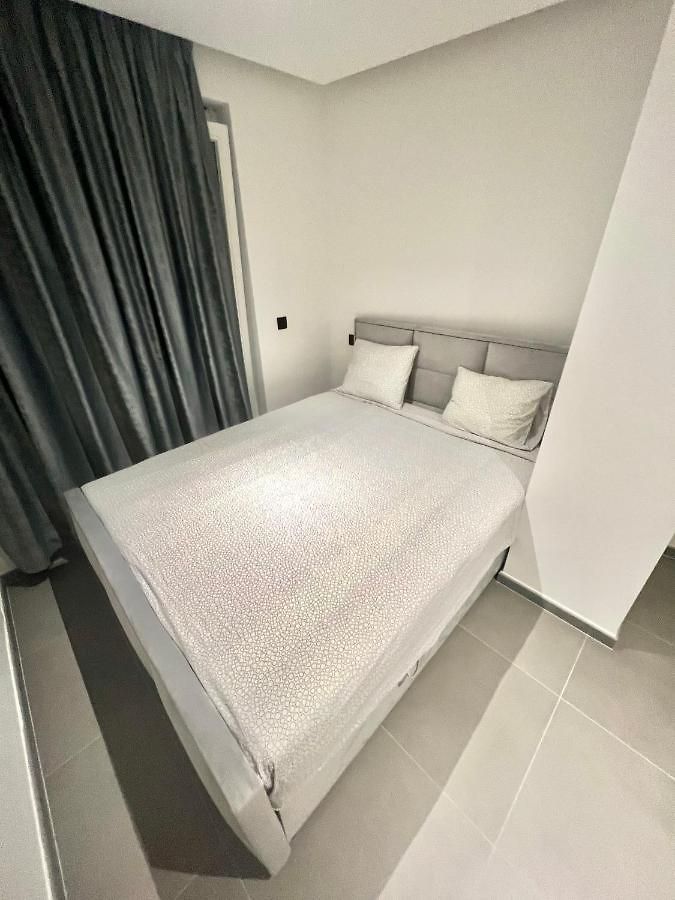 Luxury Brand New Brussel