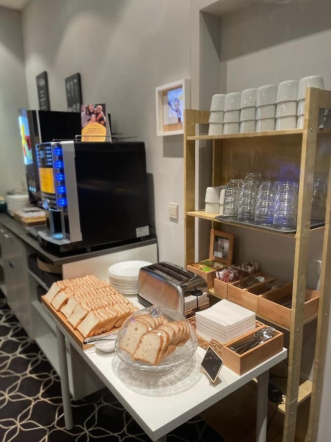 Safestay Grand Place Hotel 3*