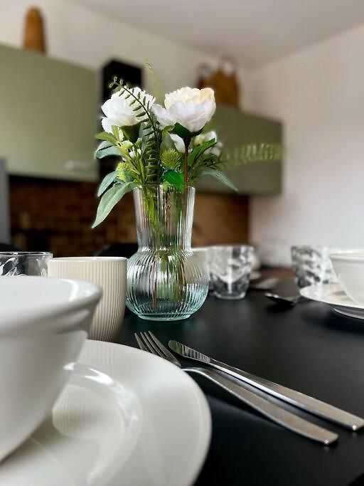Lovely 2-bedroom Duplex W/ Balcony In Brussel