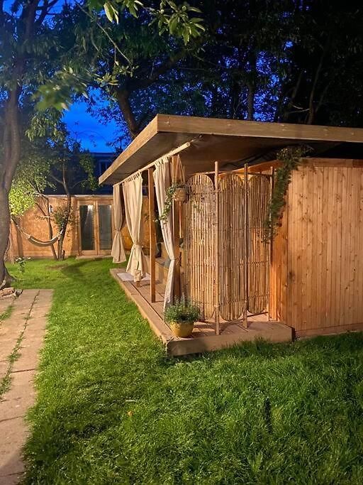 Superbe Avec Jardin, Sauna Et Jacuzzi Brussel