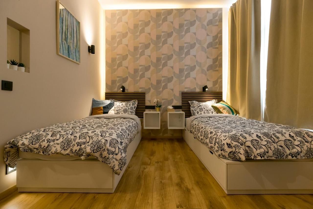 Golden Dove Luxury Aparts *