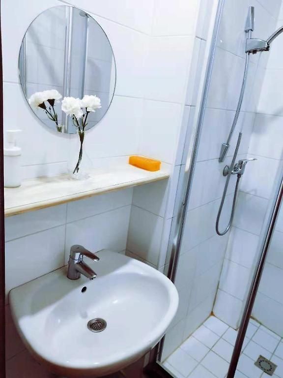 Cozy With Share The Bathroom And Kitchen Homestay *