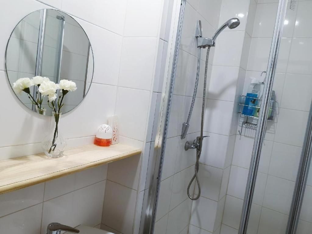 Homestay Cozy With Share The Bathroom And Kitchen *