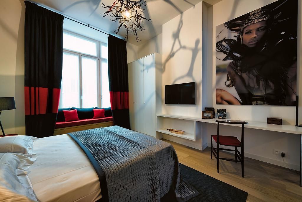 Charles - Louise Aparthotel *