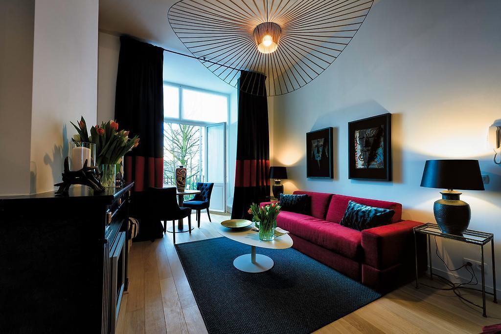 Aparthotel Charles - Louise *