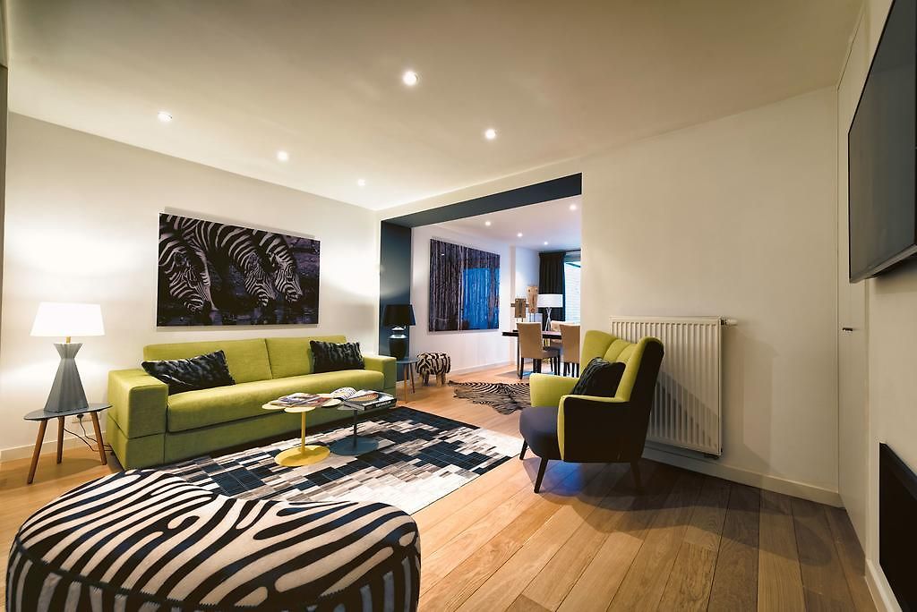 Aparthotel Charles - Louise *