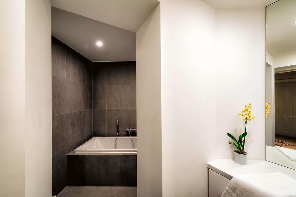 Aparthotel Charles - Ambiorix *