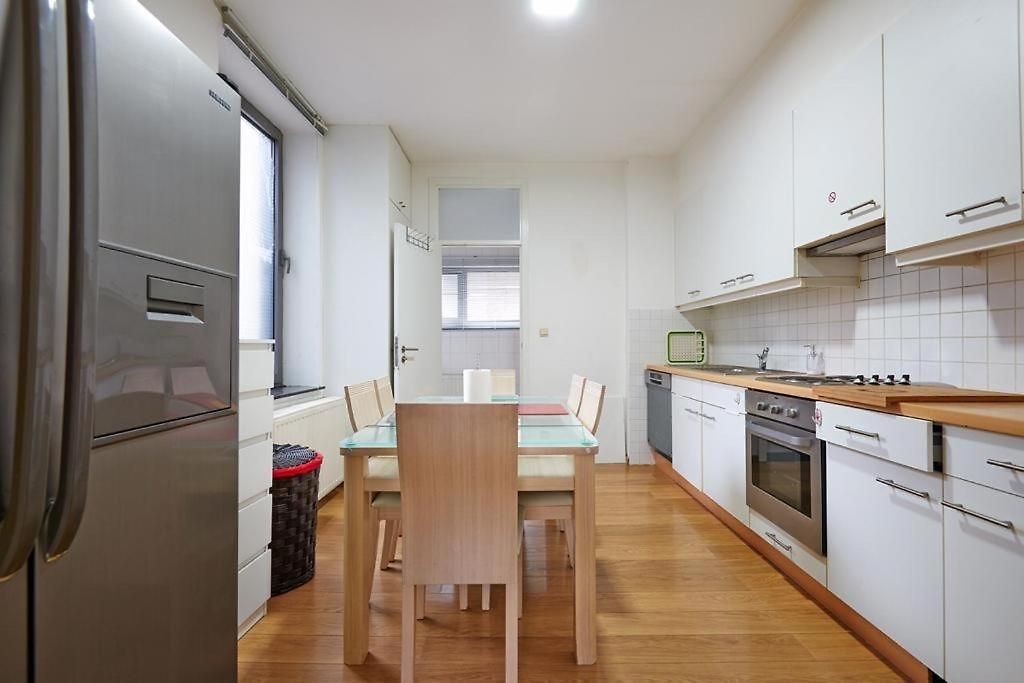 Appartement Au Centre De Pret Du *