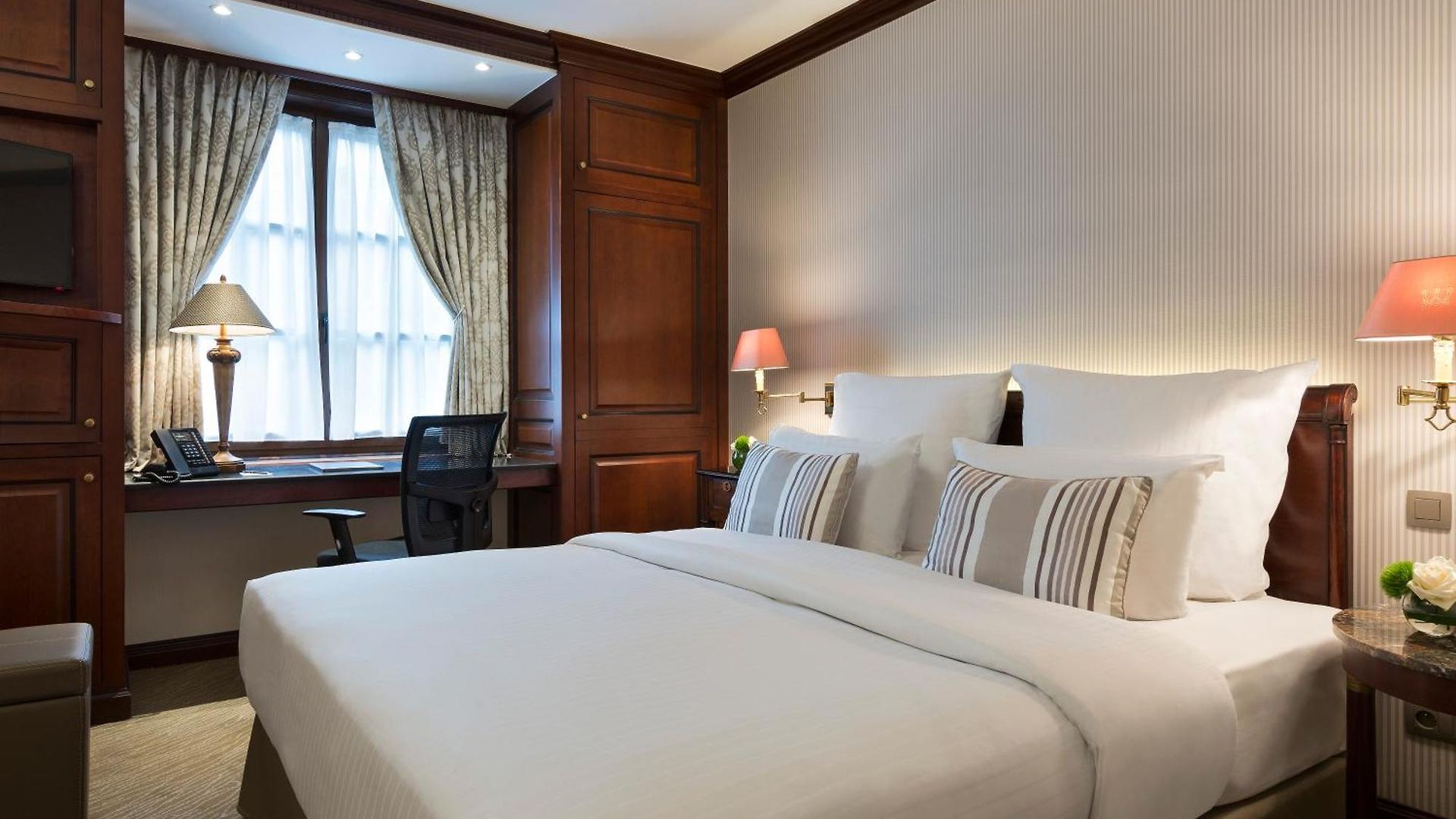 Hotel Warwick Grand-place 4*