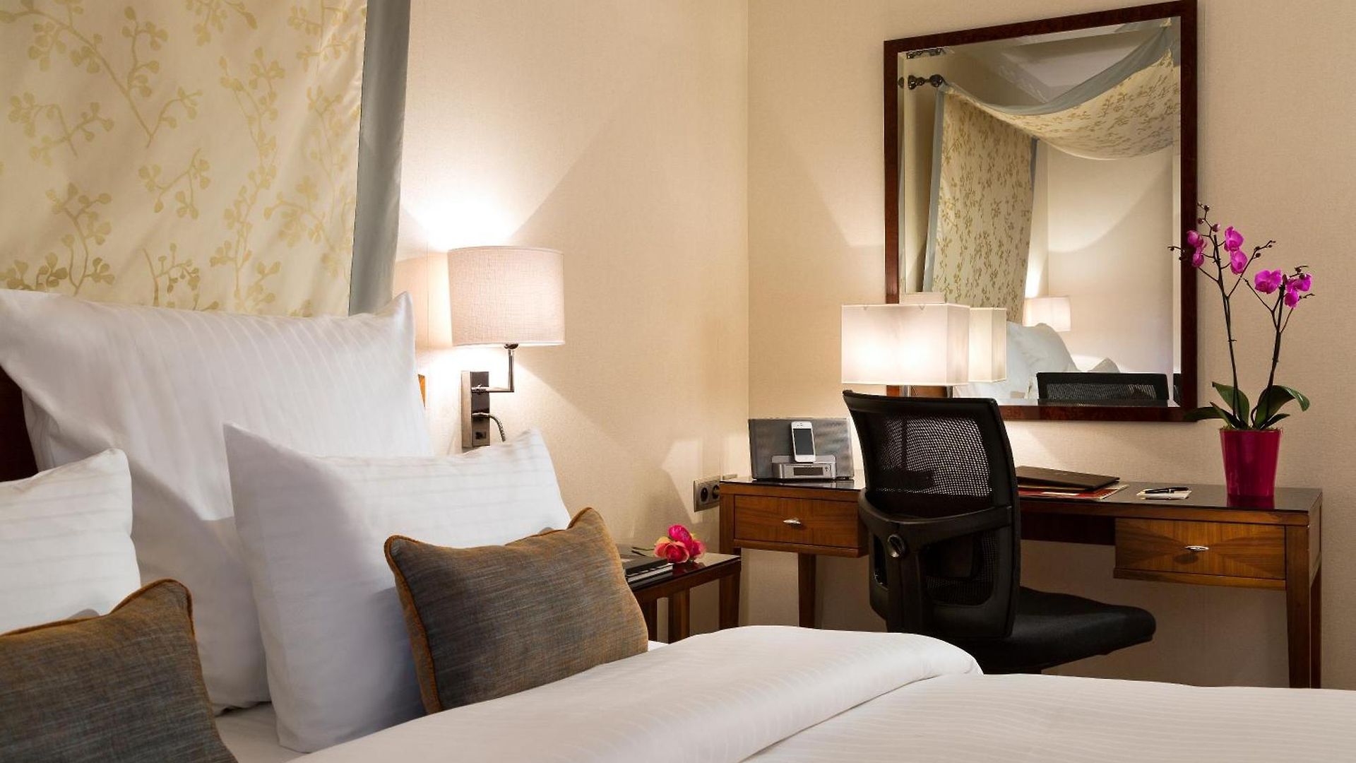 Warwick Grand-place Hotel 4*