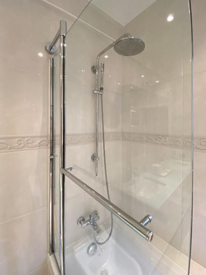 Apartment Elegance ,space & Luxury In *