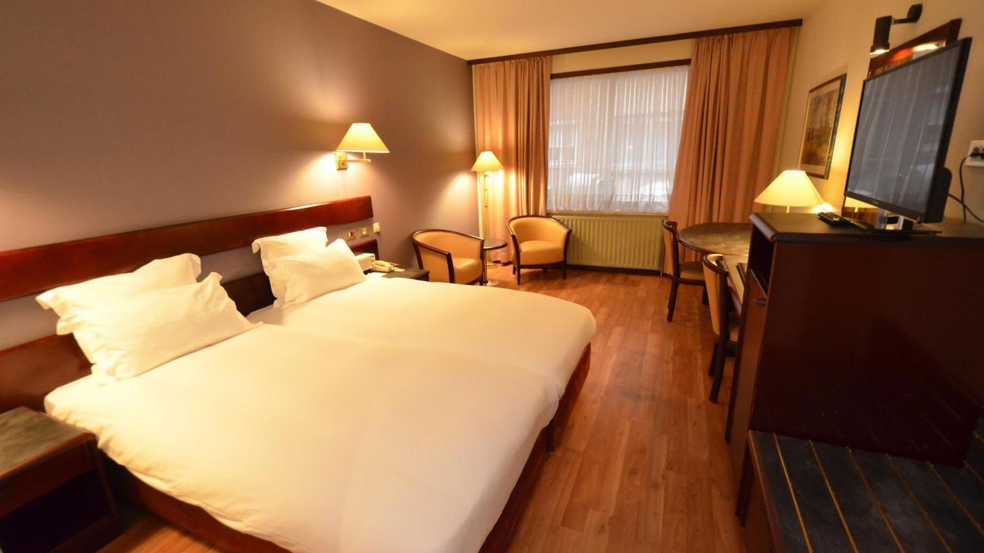 Bedford Hotel