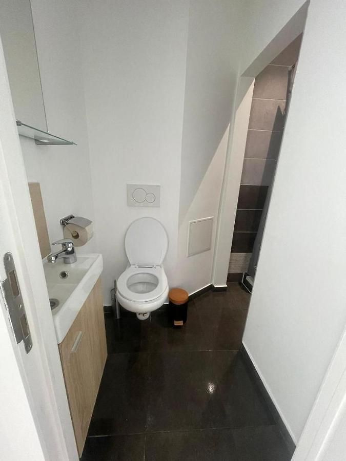 Schaerbeek 2 Homestay