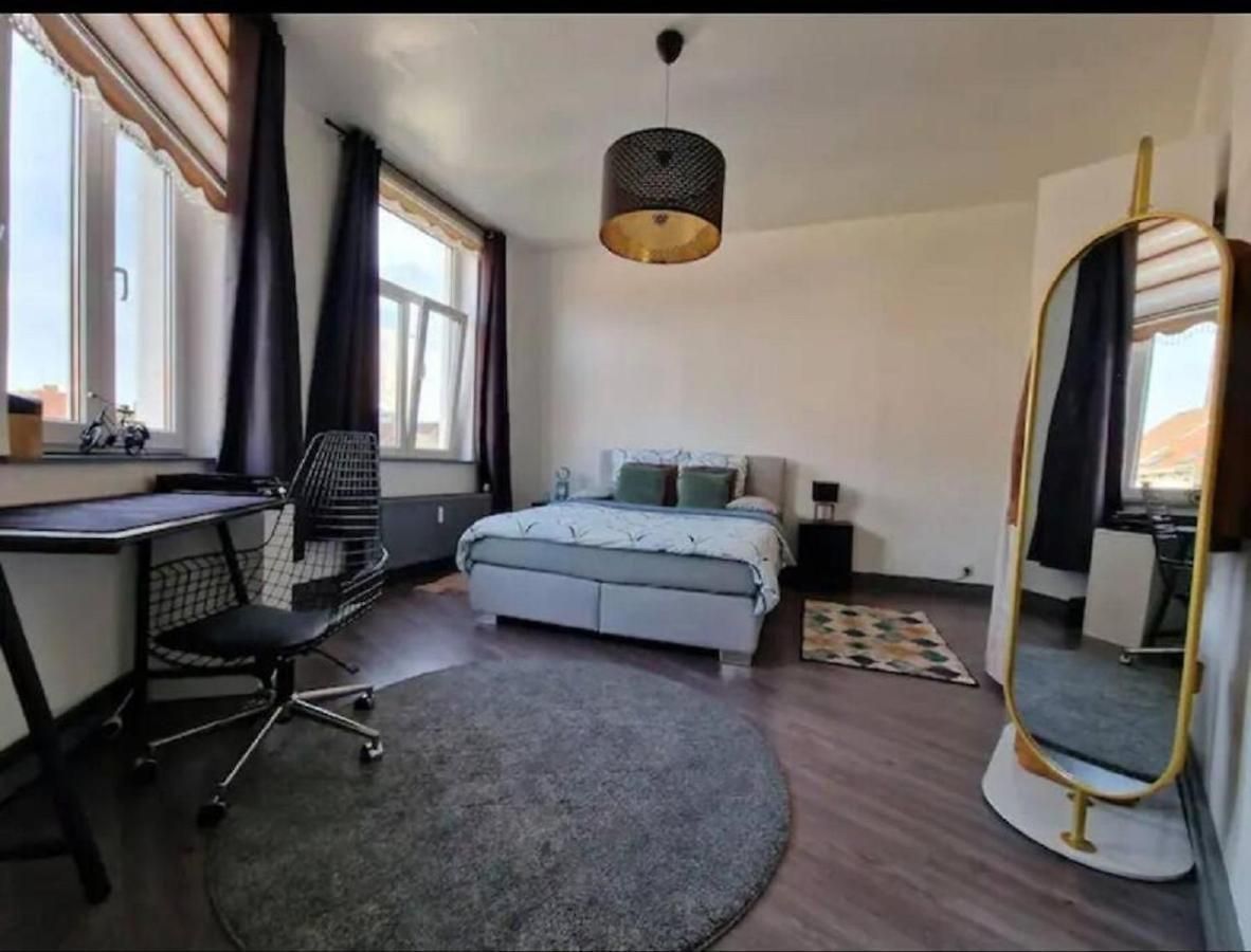Ailes Center 3 Apartment *