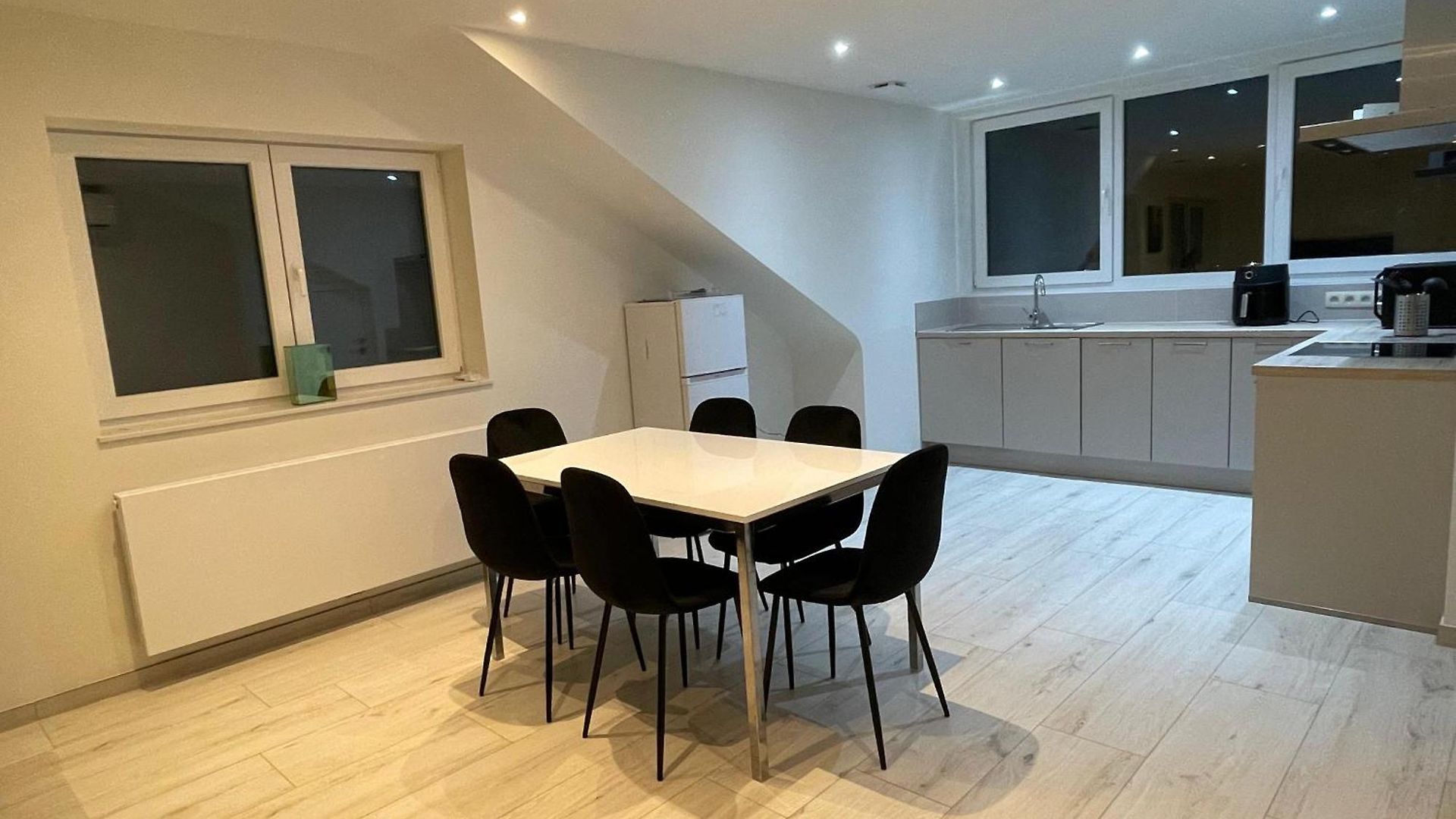 Appartement Proche De L'atomium *