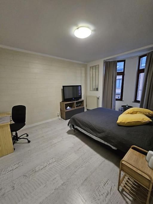 Beautiful, Renovated Fully Self Contained