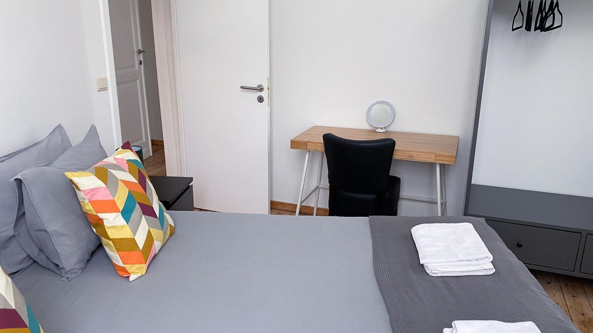 Appartement New Cozy In Porte De Hal *