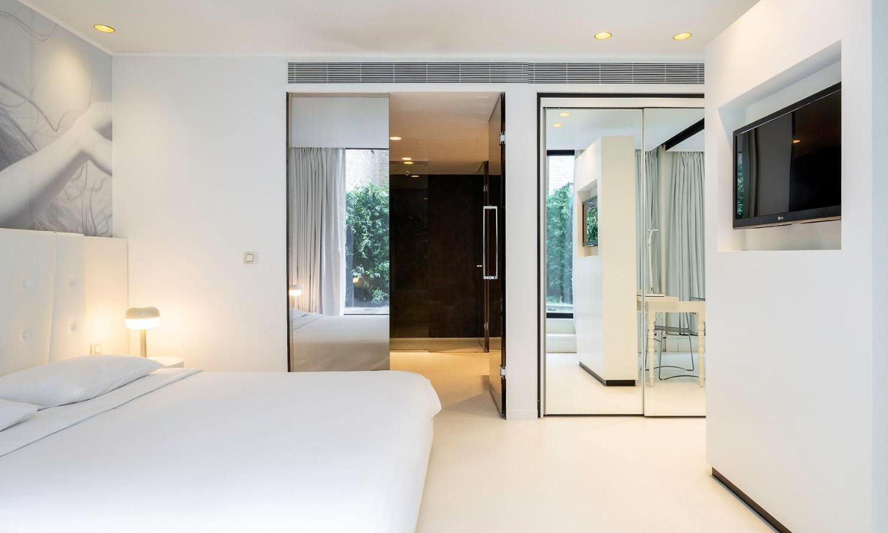 Aparthotel B-aparthotel Regent 4*