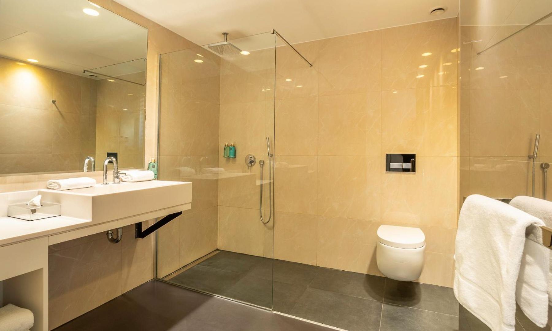 B-aparthotel Regent