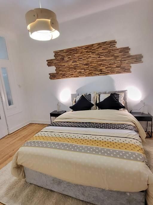 Style Haussmannien 1 Bedroom Brussels
