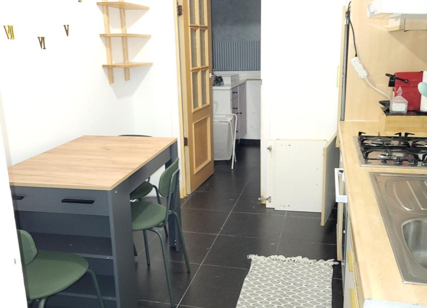 Style Haussmannien 1 Bedroom Apartment