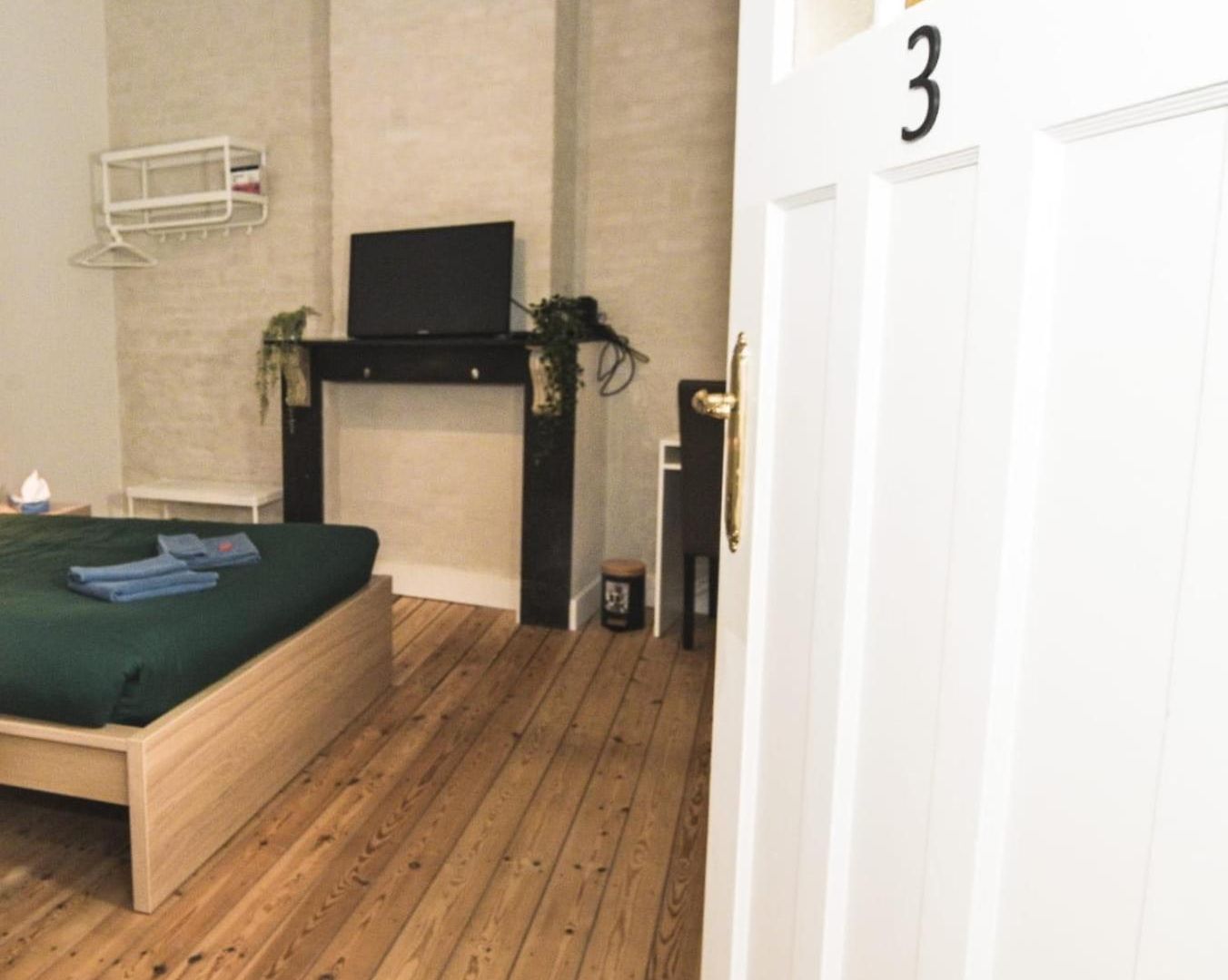 Guest house Cozy And Confortable Near Station 3*