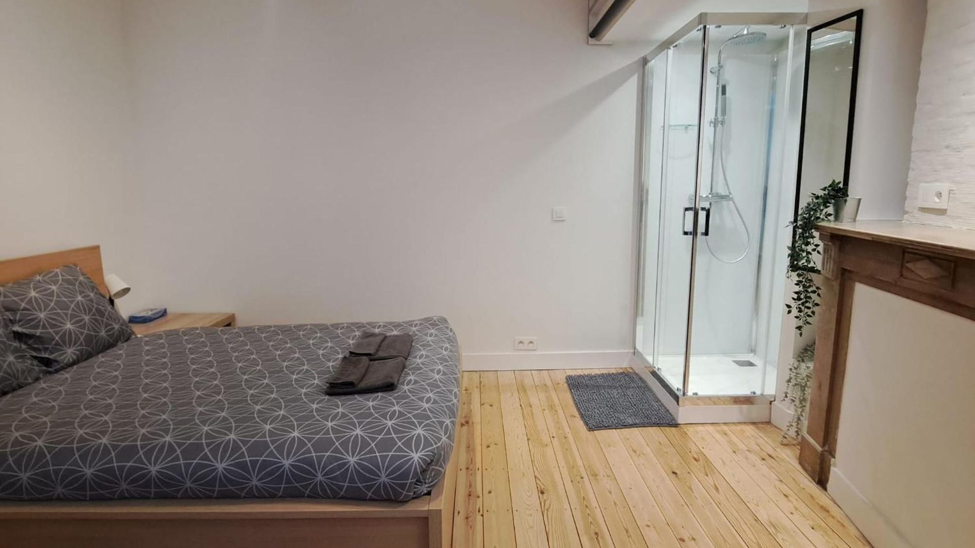 Comfortable With Terrace European Parliament 3*