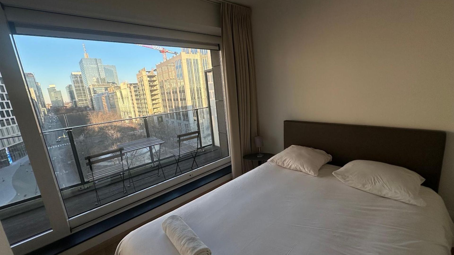 2 Bedroom In Center With Balcony Appartement *