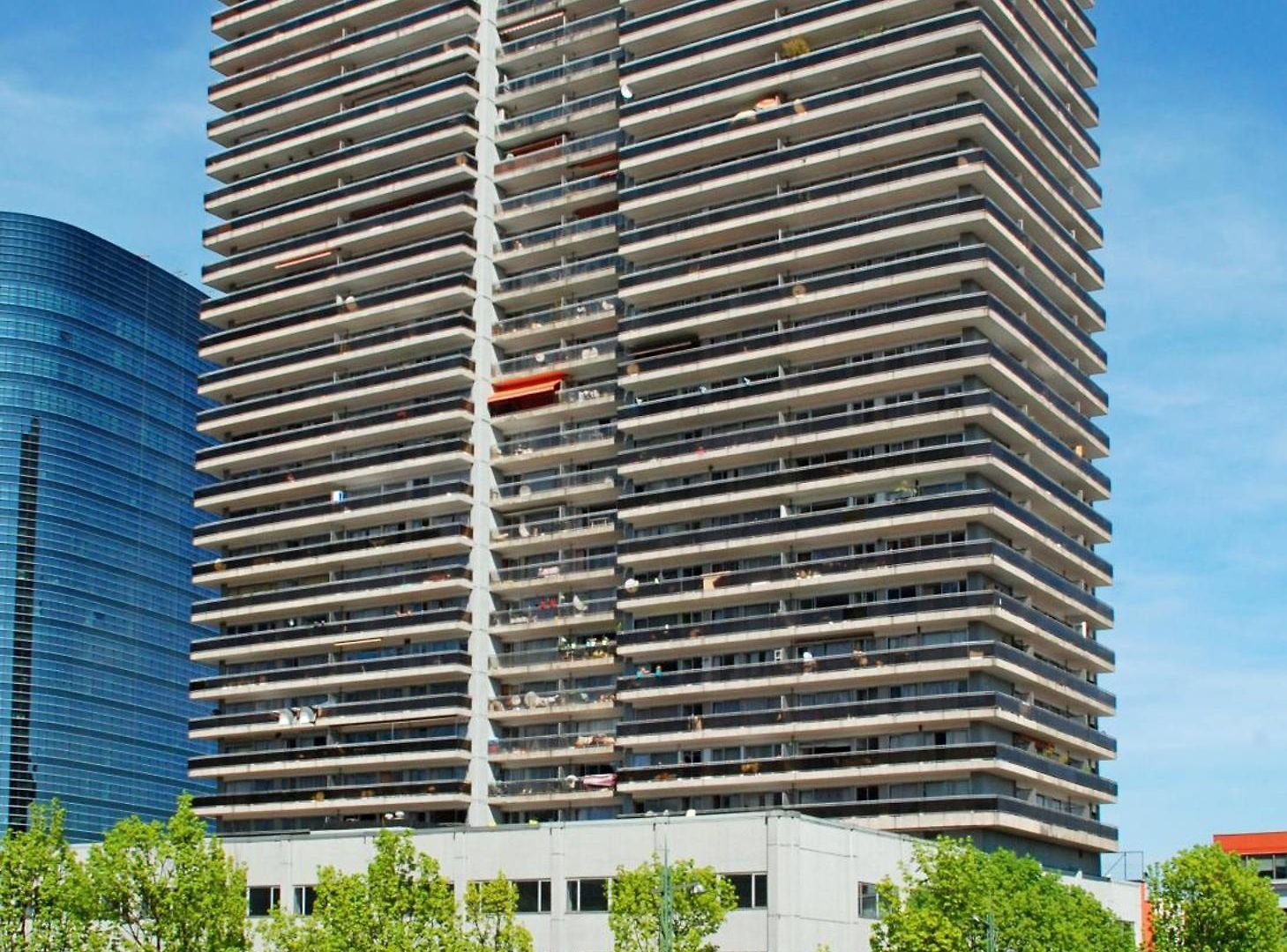 - - - - - Au Sixieme Ciel - - - - - Appartement *