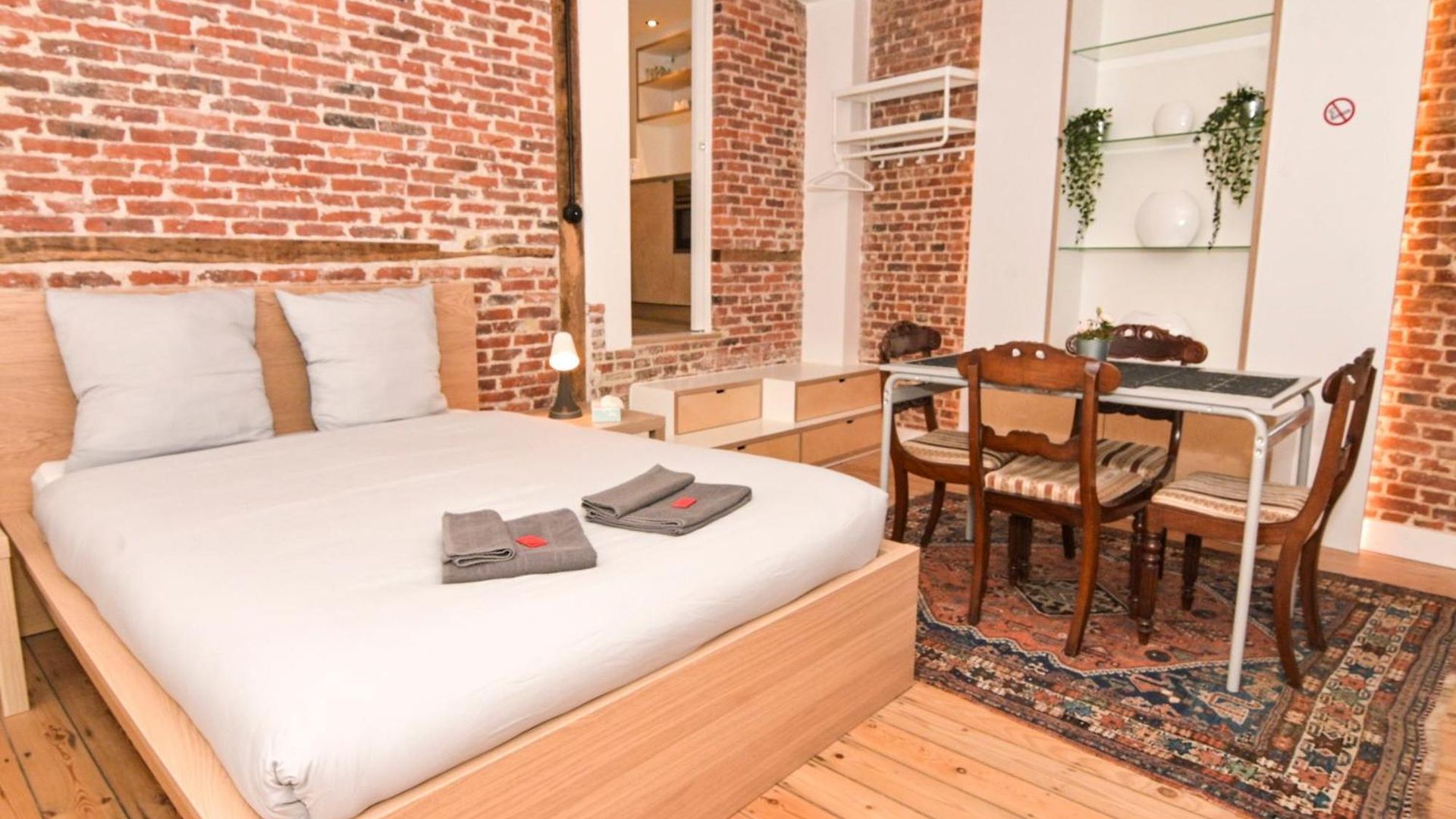Family Duplex Getaway - Perfectly Positioned For Adventures * Brussels