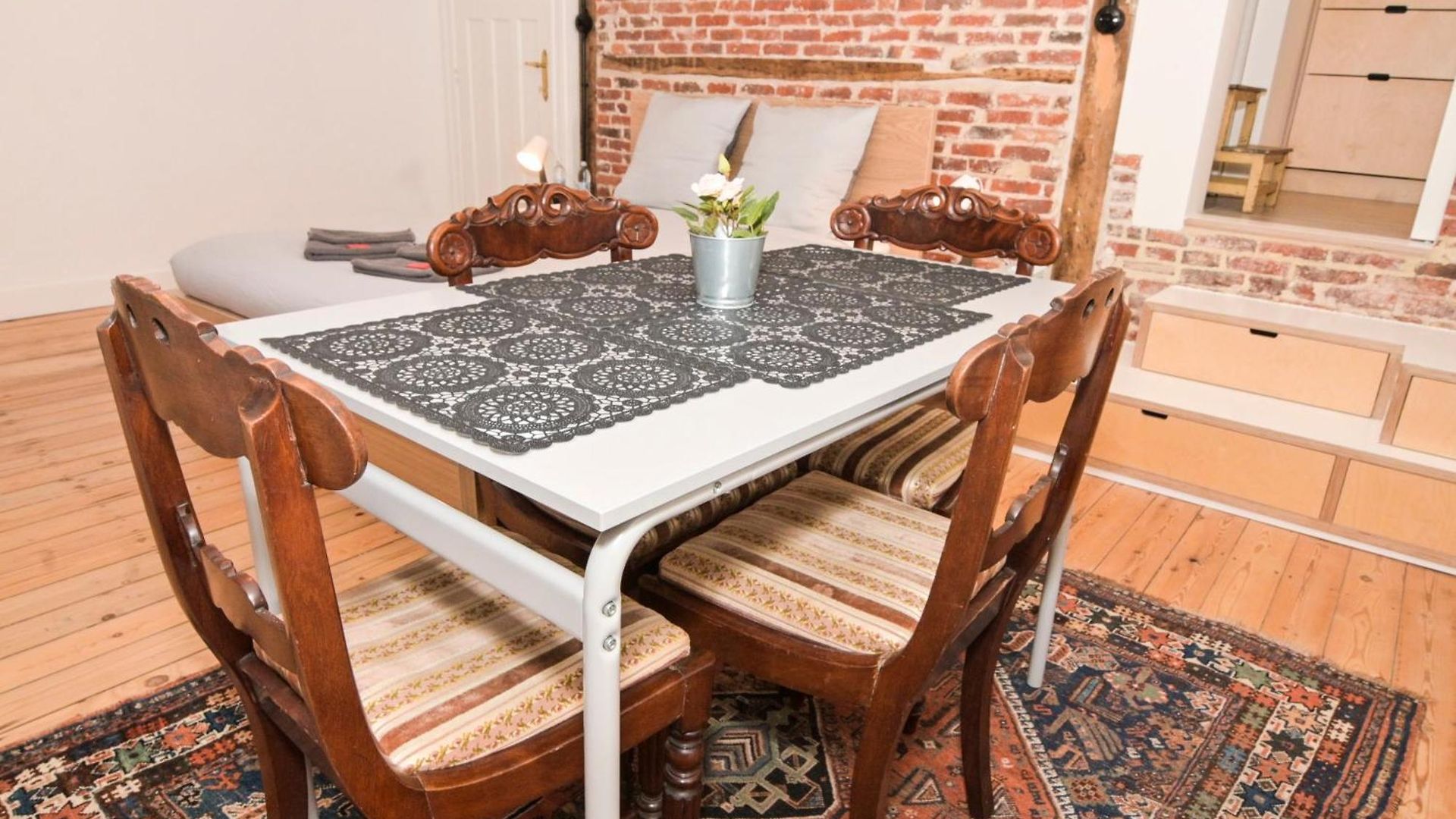 Family Duplex Getaway - Perfectly Positioned For Adventures Apartment *