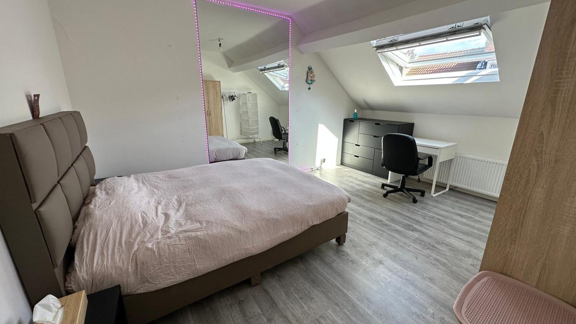 Dreamland Eu, Appartement Brussel