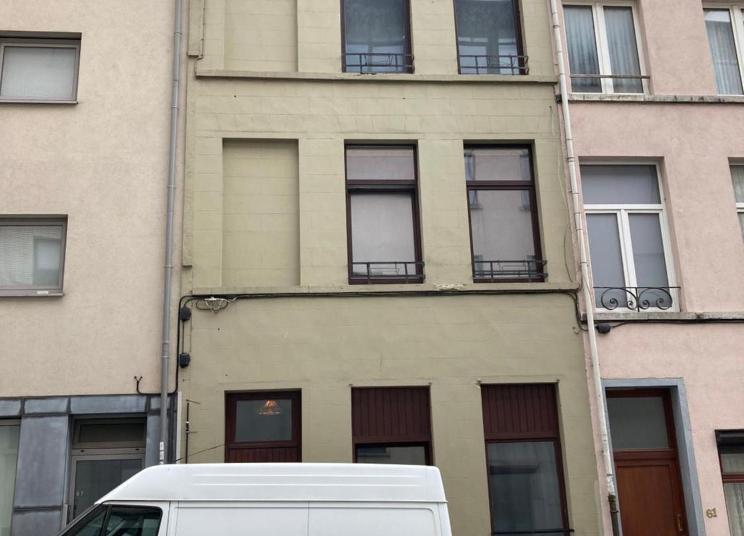 Awesome Studio In Marolles Brussels