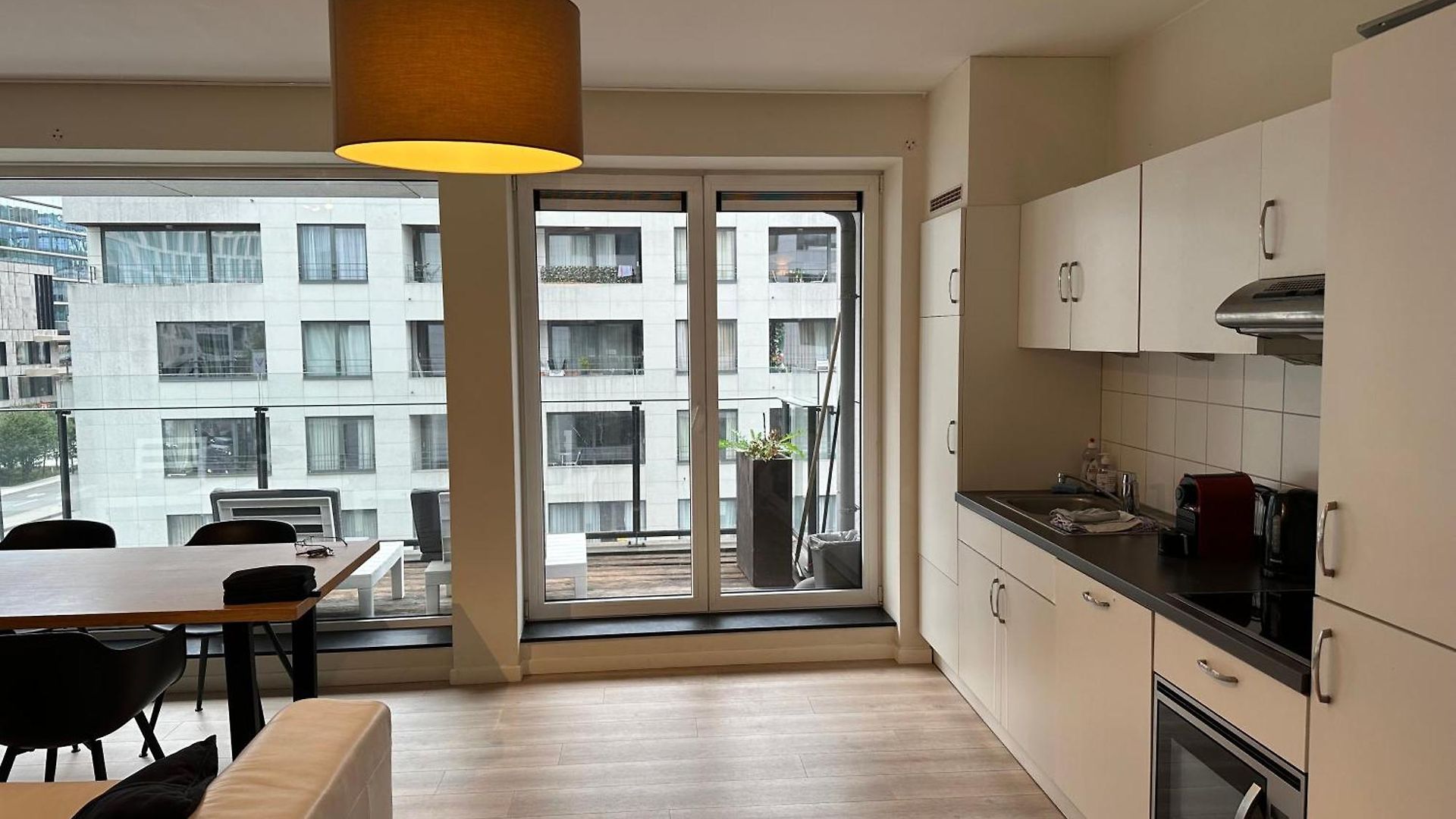 3 Bedroom In Center With Balcony View *