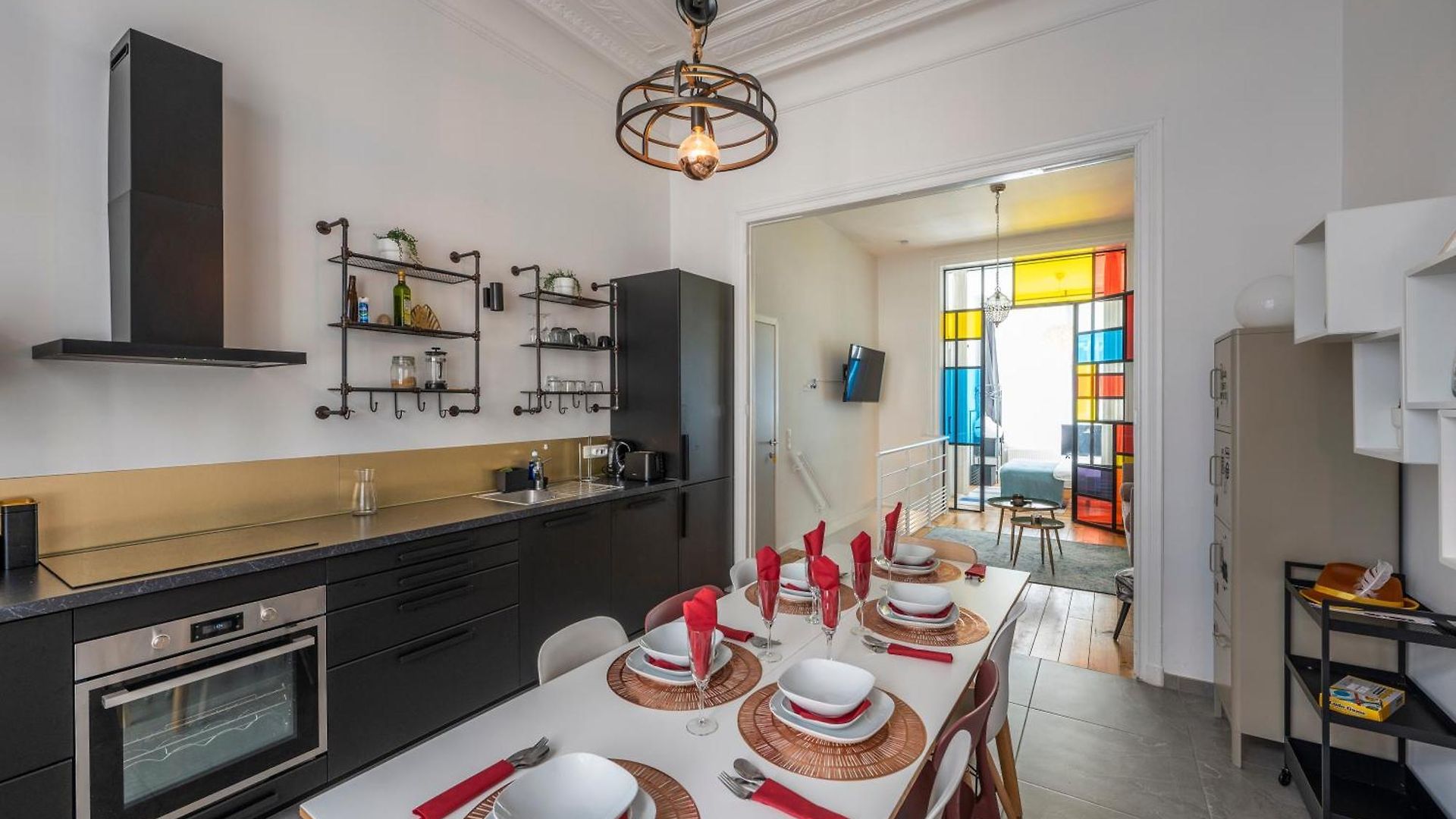 Superb 3 Bedroom & 3 Bathroom Duplex In Centre