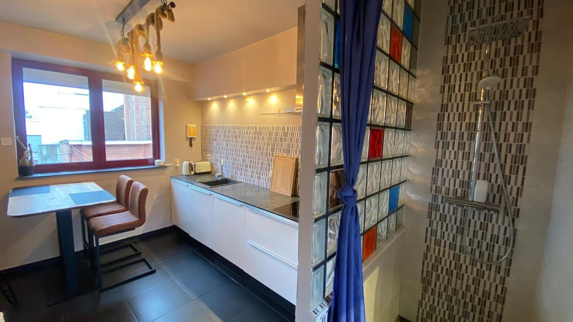 Appartement J And R
