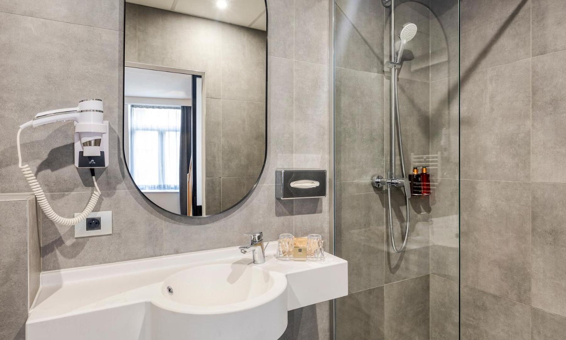 Aris Grand Place 3*