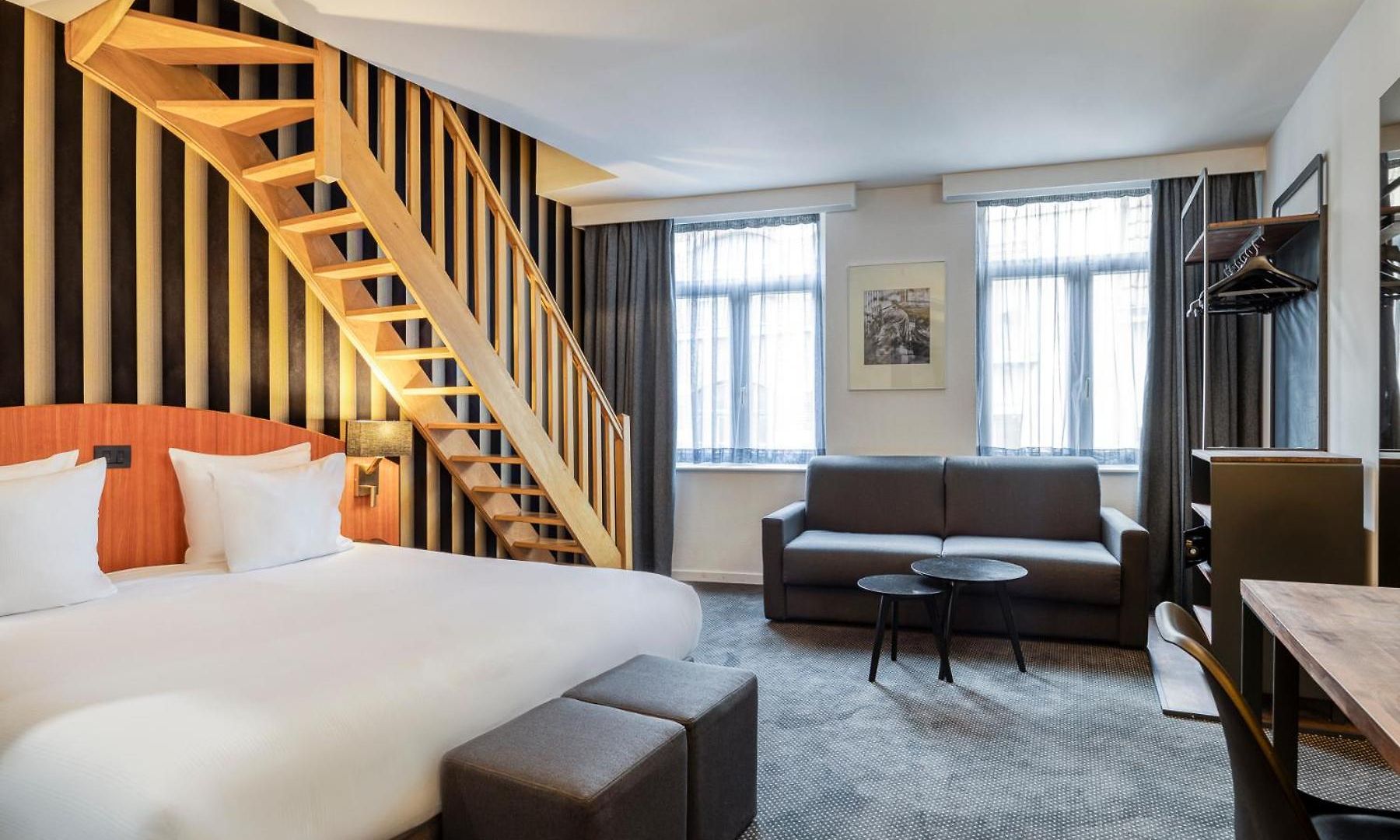 Hotel Aris Grand Place 3*