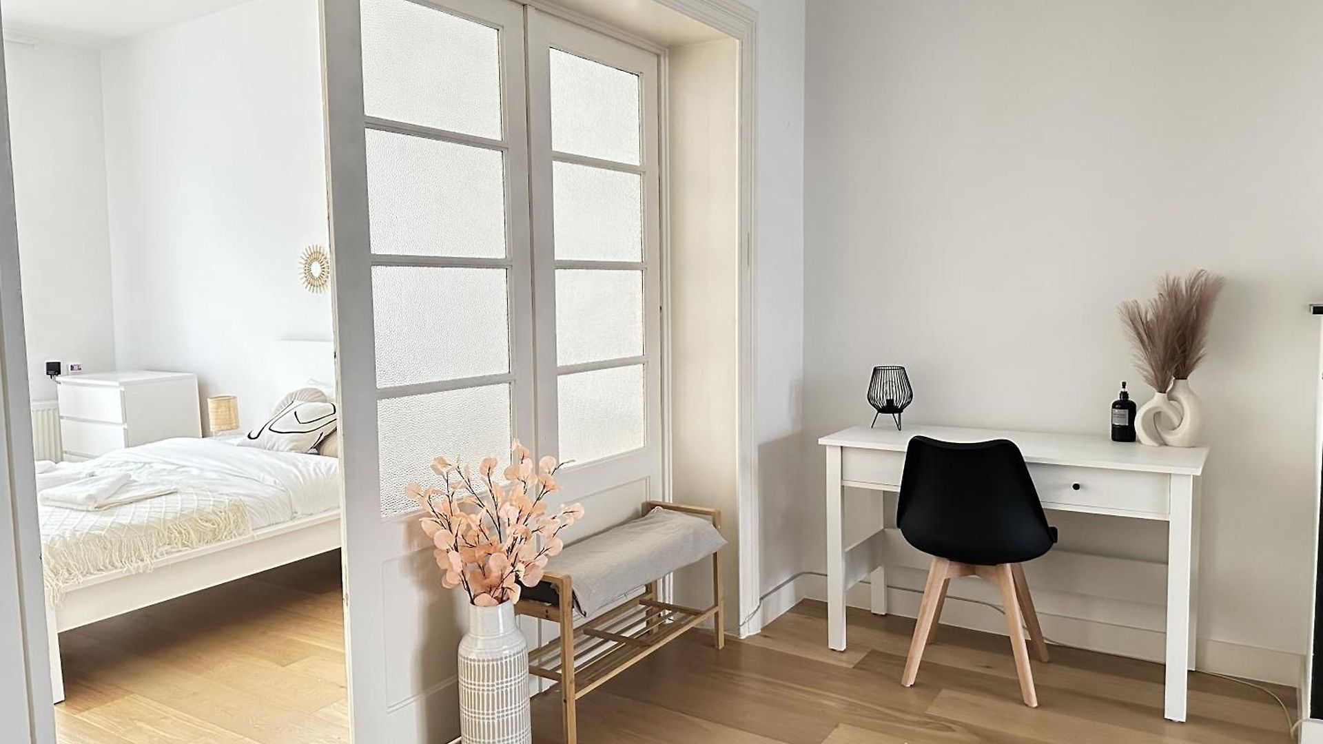 Trendy Flat In *