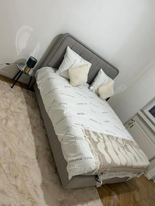 Centre - Ixelles - Avenue Louise - Chic Apartment Brussels