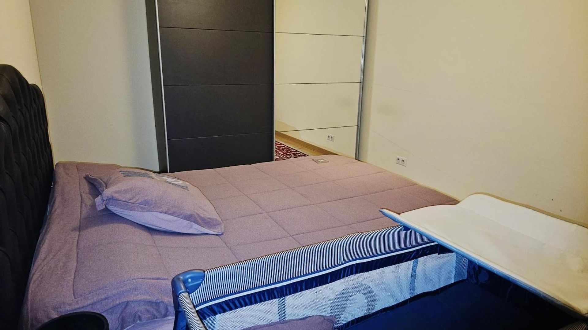 Luxurious 3 *