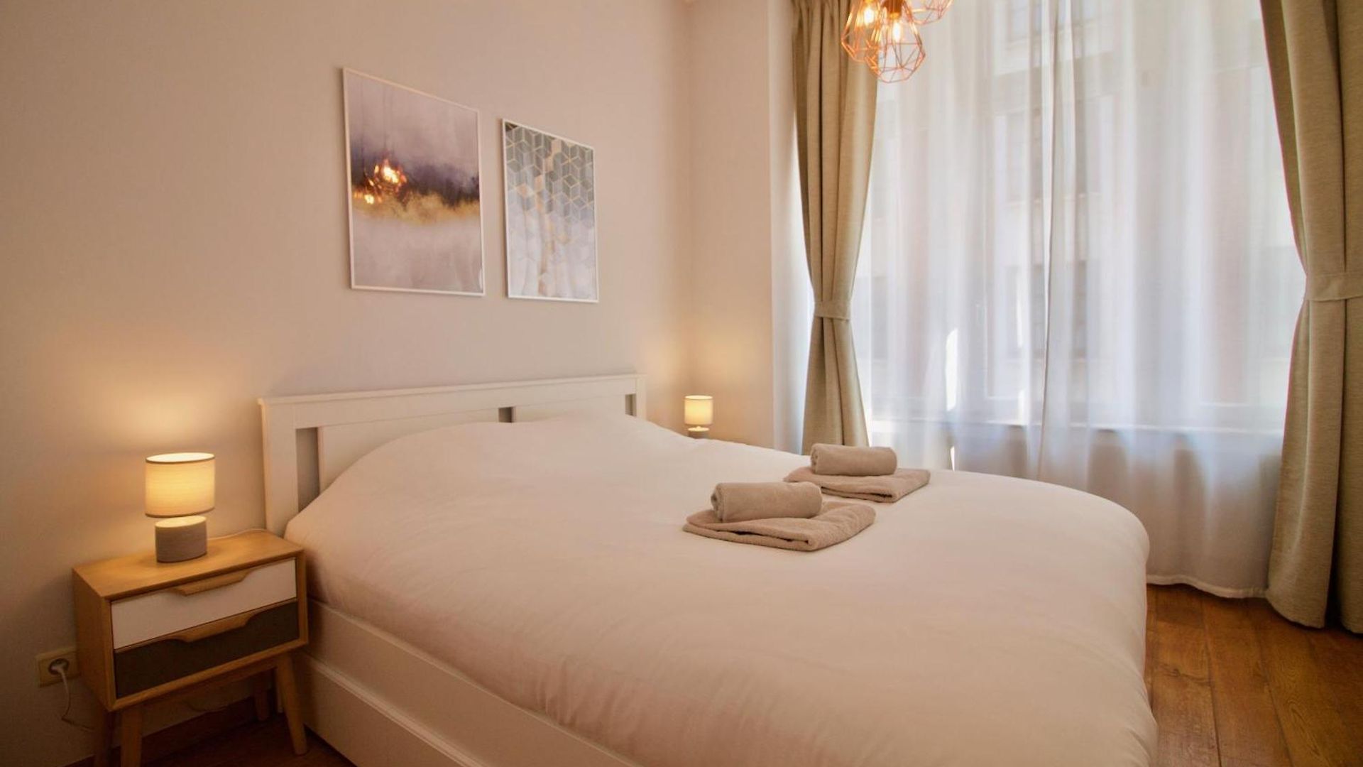 Heart Of Grand Place - Stunning 3br Triplex * Brussel