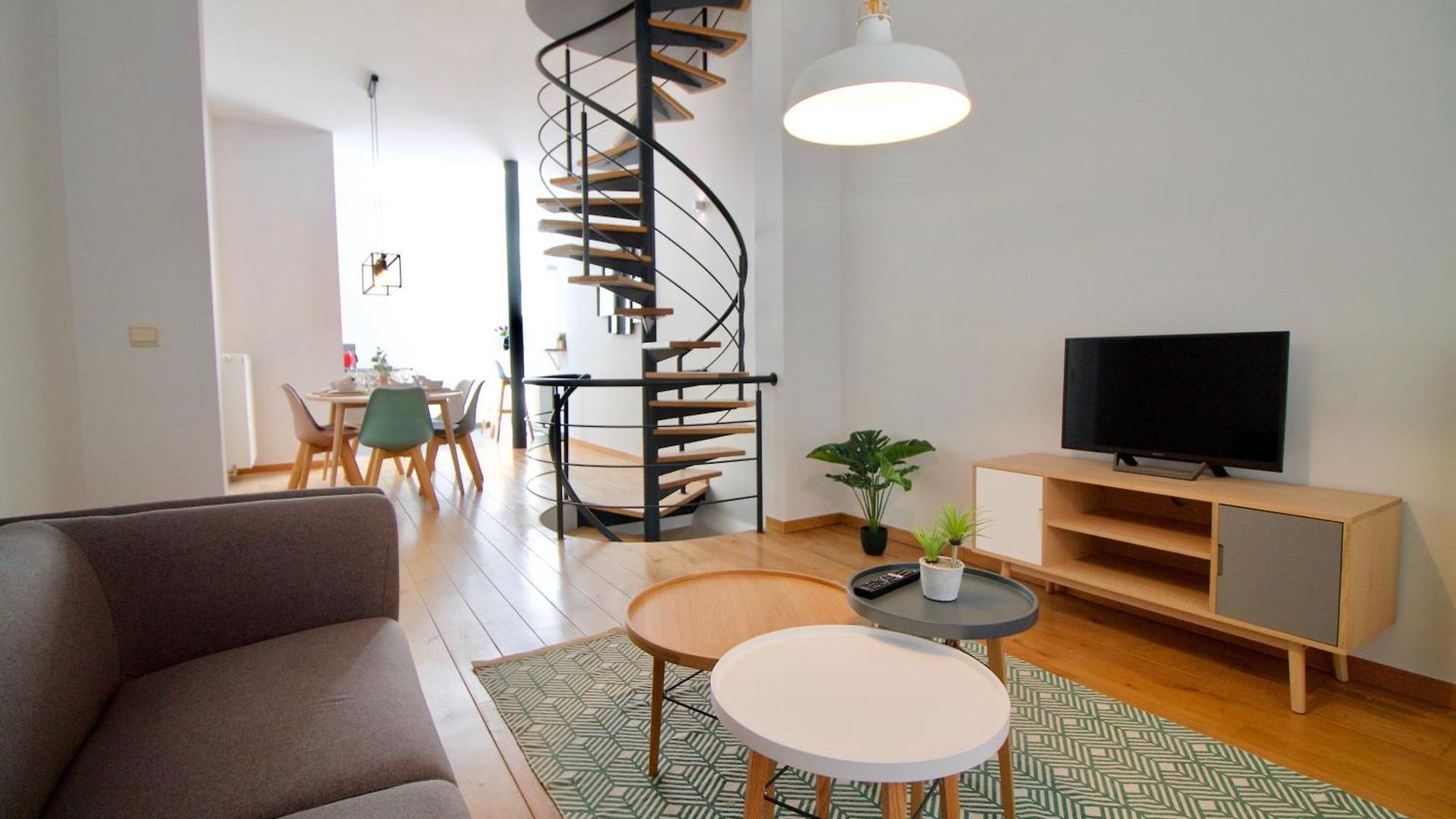 Heart Of Grand Place - Stunning 3br Triplex Appartement