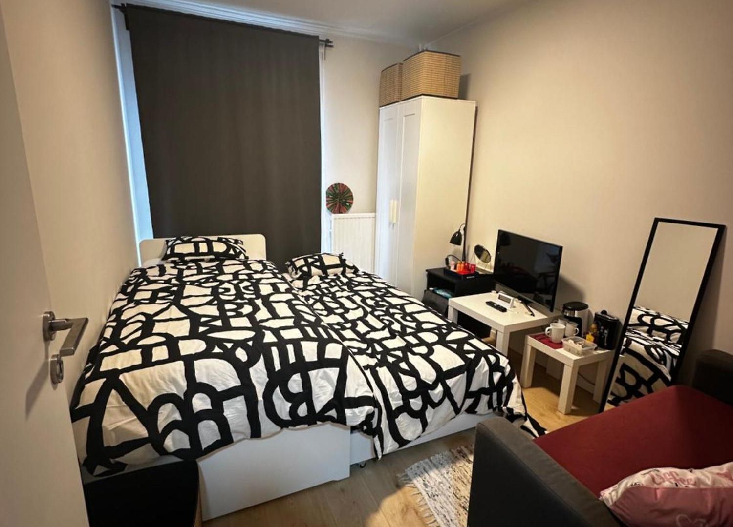Alexanor Cosy Private In A Shared Homestay Brussels