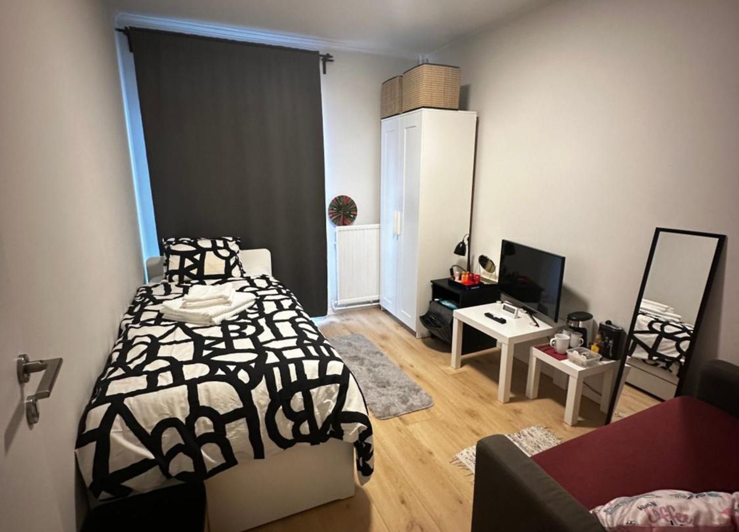 Alexanor Cosy Private In A Shared Homestay