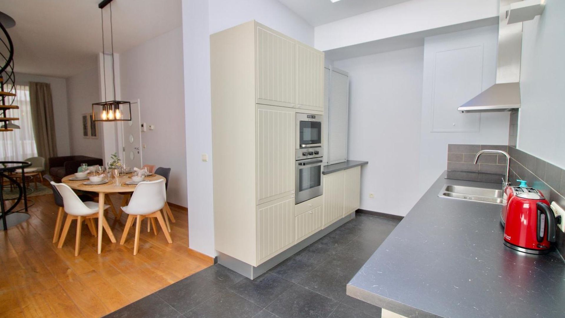 Heart Of Grand Place - Stunning 3br Triplex Brussel